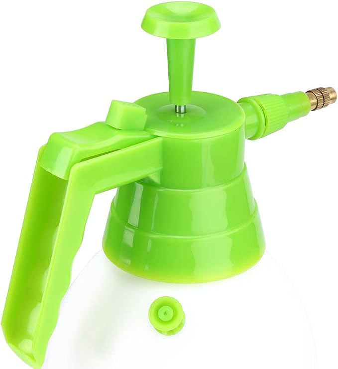 Garden Pump Sprayer, 2L Plant Spray Bottle Handheld Pump Sprayer Pressurized Spray Bottle Large Capacity Sprinkler Tool for Spraying Watering