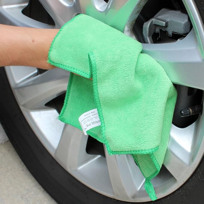 Ultra Absorbent 400 GSM Microfiber Cleaning Cloths, Thick Lint Free Reusable Towels for Kitchen, Glass, Car Detailing, Appliances & Household Cleaning, 12 Pack 12"x12" Green