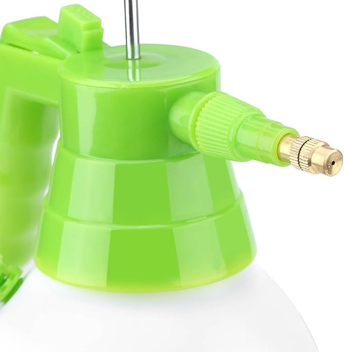 Garden Pump Sprayer, 2L Plant Spray Bottle Handheld Pump Sprayer Pressurized Spray Bottle Large Capacity Sprinkler Tool for Spraying Watering