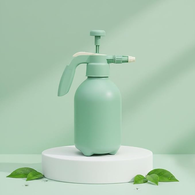 Spray Bottle Pressure Sprayer Pump Sprayer Handheld Sprayer Garden Sprayer with Adjustable Nozzle and Ergonomic Grip Construction 2L Suitable for Home Cleaning Patio Maintenance