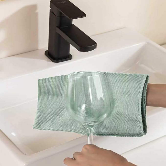 Microfiber Glass Cleaning Cloth 8 Pack, 16 Inch x 12 Inch, Lint Free Quickly Clean Window, Glasses, Windshields, Mirrors, and Stainless Steel, Green