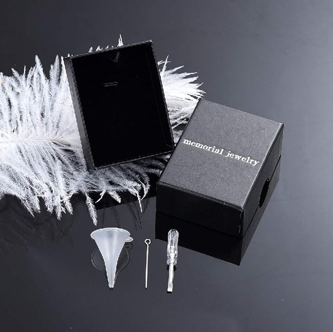 Women Accessories Essential Oil Diffuser Necklace Perfume Aromatherapy Car Diffuser Locket