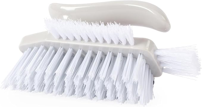 Beldray 4-in-1 Bathroom Buddy – Multipurpose Deep Clean Scrubbing Brush, V-Shaped, Squeegee Edge, Narrow Side & Tail Bristles, Ergonomic Handle, Suitable for Floors, Tiles, Corners & More