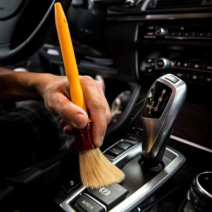 Chemical Guys, Boars Hair Detailing Brush for Wheels, Grilles & Interior | Soft boars-hair bristles gently clean wheels, grilles, emblems and interior surfaces without scratching