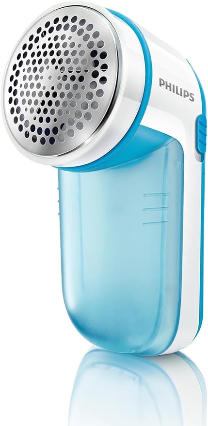 Philips Fabric Shaver, Removes Pills and Lint, Large Blade Surface, Blue | Removes Pills Fast – depiller for all garments, cleaning brush and batteries included, blue (GC026/00)