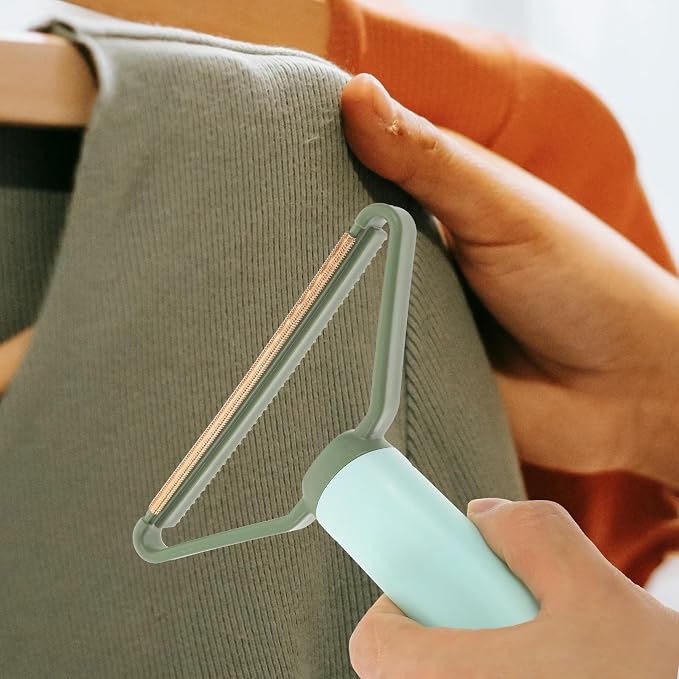 VILLCASE 2pcs Portable Clothes Lint Remover Tool with Comfortable Handle Design, Plastic and Metal Construction, Convenient for Removing Hair and Pills from Clothes and Furniture, Mint