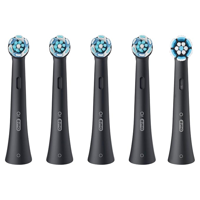Oral-B iO Ultimate Clean Replacement Brush Heads, 5 Count, 4 Ultimate Clean + 1 Gum & Sensitive Black
