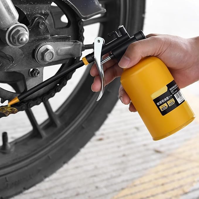Pressure Pump Grease Sprayer Car Oil Pot Bottle Manual Oil Dispenser for Motorcycle and Machine Maintenance Durable Car