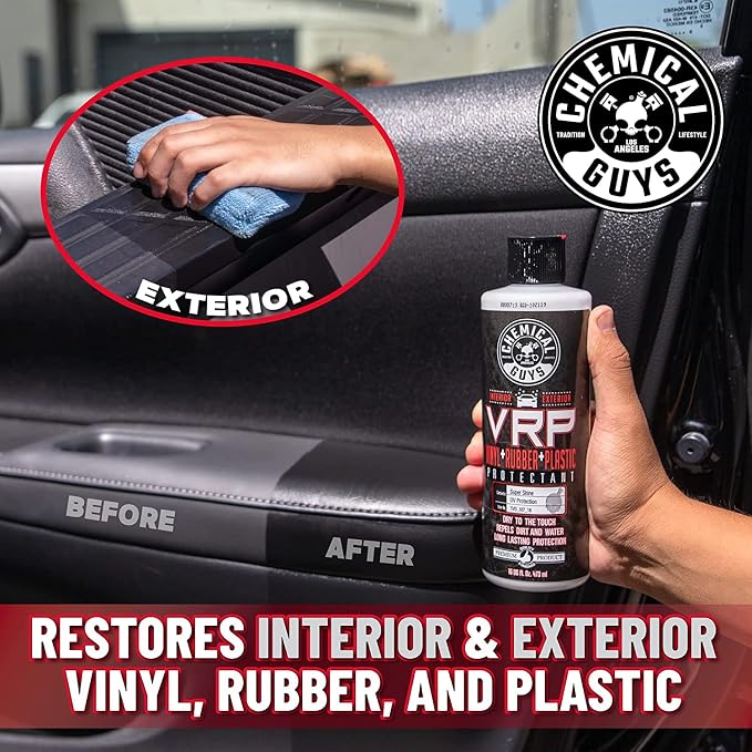 Chemical Guys, All Surface Clean & Shine Kit, Interior, Glass & Dressing | Interior cleaner, glass cleaner, dressing, towels and brushes in a storage bag, a giftable all-surface set