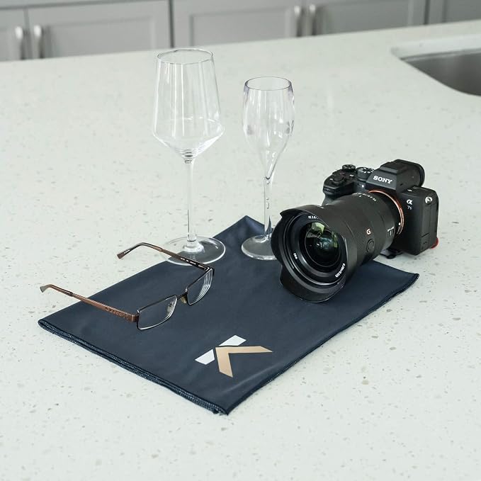 KLOVEO Wine Glass Polishing Cloths - Lint-Free Microfiber - 20x27 Inch | Large Size, Streak Free, Microfiber Cloth for Glassware, Phone Screens, Camera Lens, Crystal, 2-Tone Color, Washable