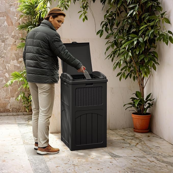 Greesum 33 Gallon Outdoor Trash Can with Lid, Waterproof, Dark Black | Resin Garbage Bin,UV-resistant for Hideaway, Patio, Deck, Light