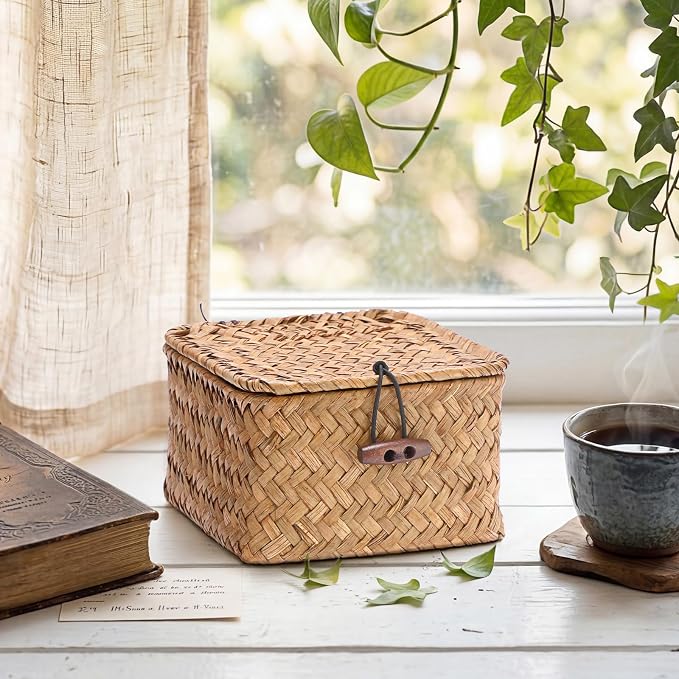 Hipiwe Handwoven Seagrass Basket Decorative Shelf Basket with Lid Mini Square Wicker Storage Box, Caramel Color, 4.7" x 4.7" x 3"