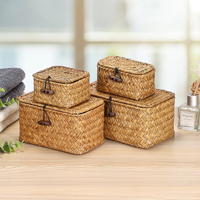 Hipiwe Seagrass Basket Key Holder Box for Entryway Tabletop Desk Organizer with Lid Handwoven Wicker Storage Bin for Hair Ties Candy, Whitewash 6.1" x 4" x 3.3"
