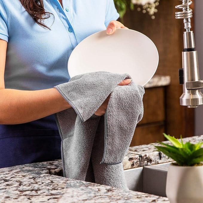 Microfiber Wholesale 16" x 24" Pro Multi Surface Microfiber Towels | Case of 156 | Black