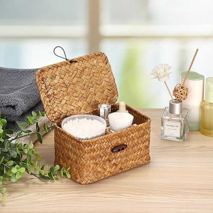 Hipiwe Seagrass Basket Key Holder Box for Entryway Tabletop Desk Organizer with Lid Handwoven Wicker Storage Bin for Hair Ties Candy, Whitewash 6.1" x 4" x 3.3"