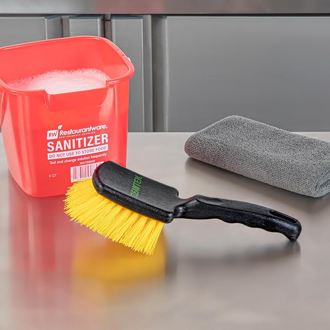 Restaurantware 4 in Black Plastic Utility Scrub Brush